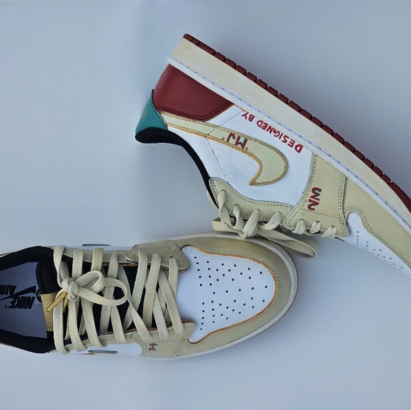 Custom AJ1 OG - Picture 3 of 7